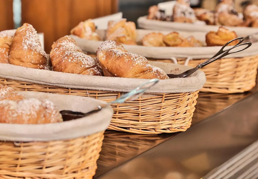 Una Hotels The One Milano Hotel & Residence San Donato Milanese