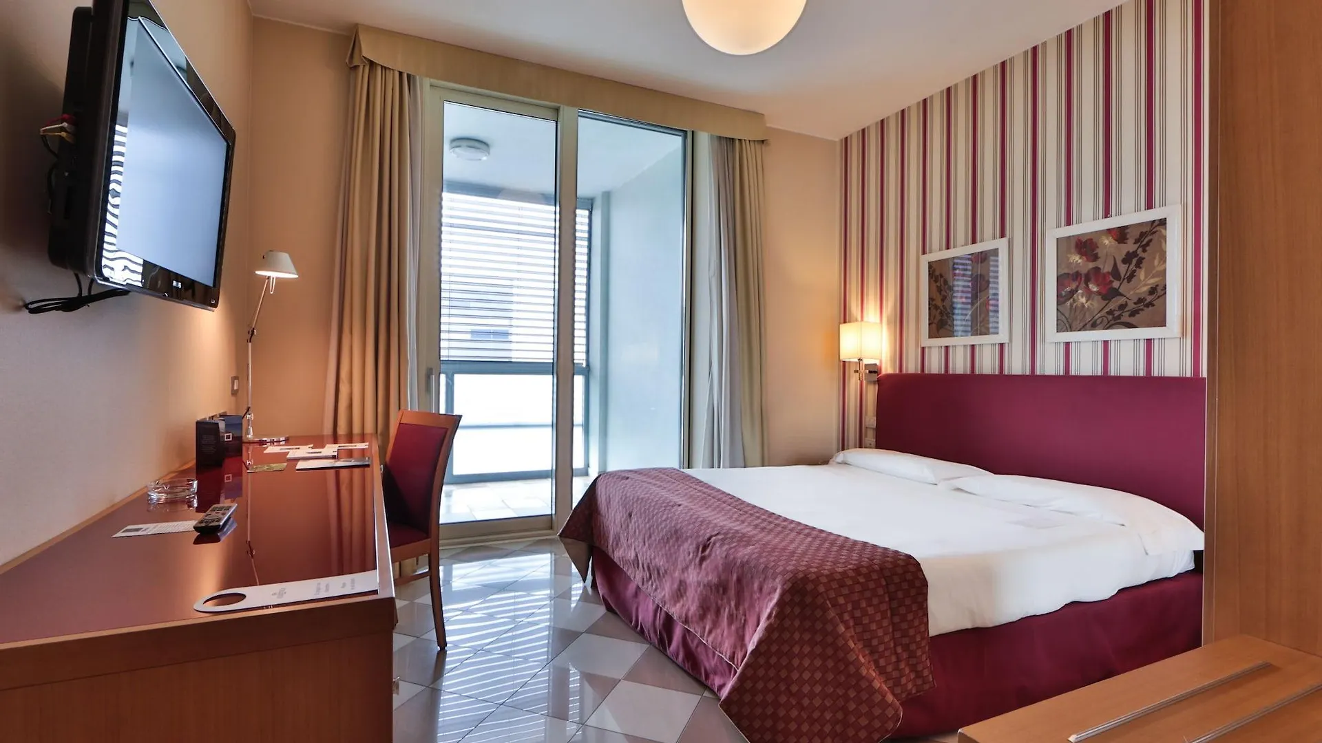 Una Hotels The One Milano Hotel & Residence San Donato Milanese Italy